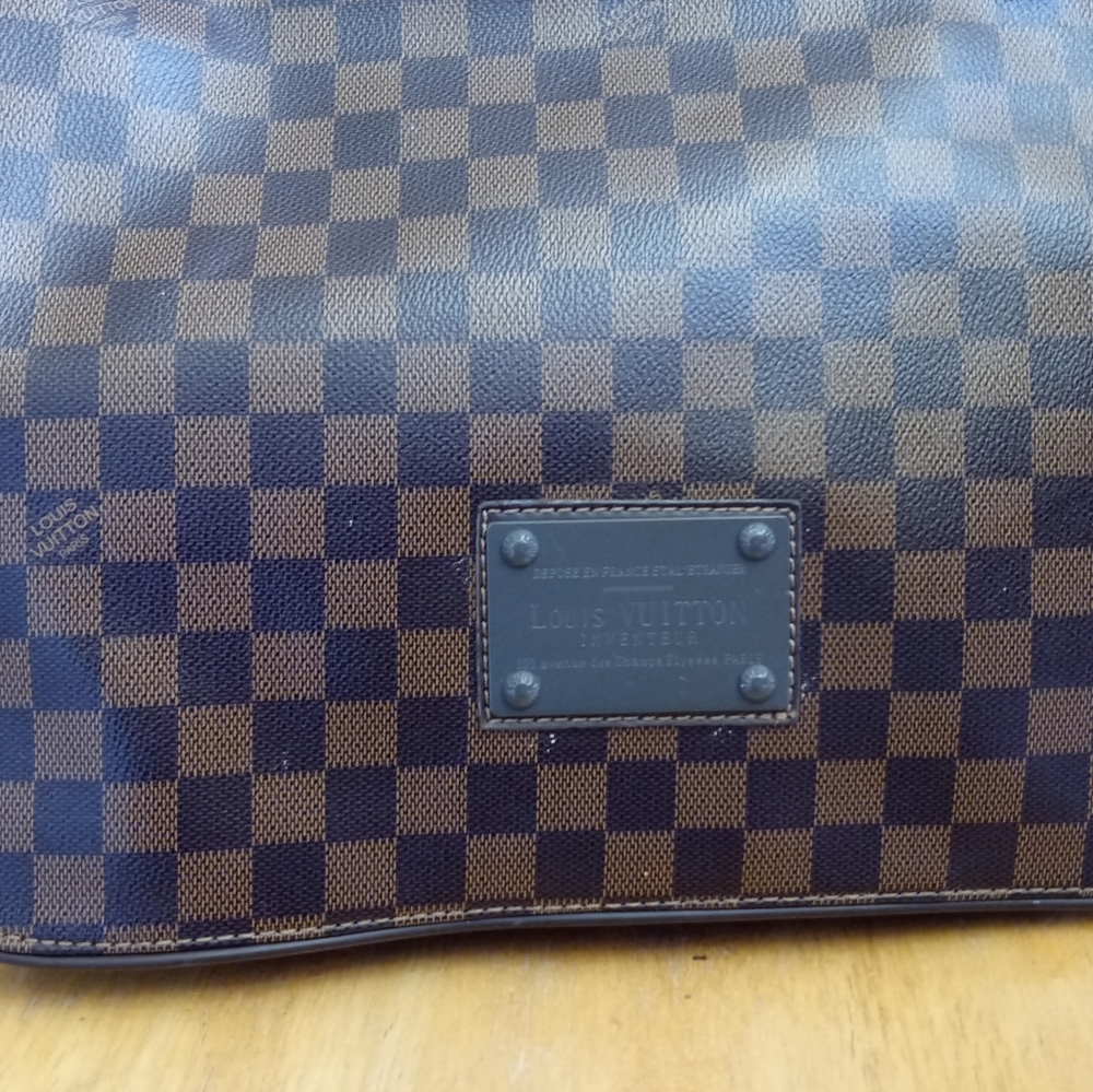 Louis Vuitton messenger bag